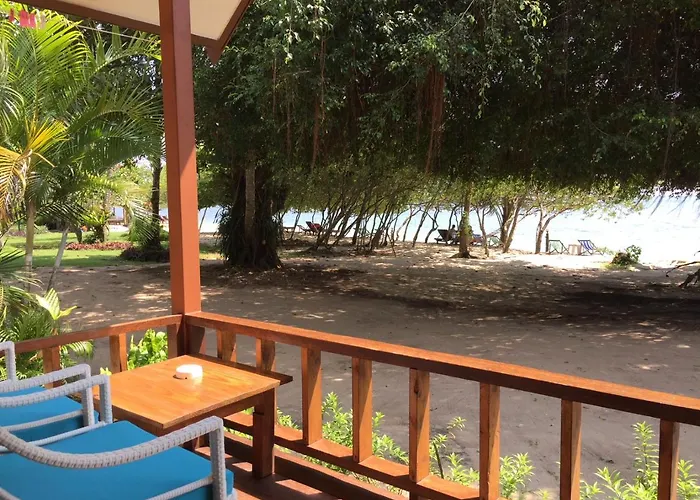 Bangbaobeach Resort